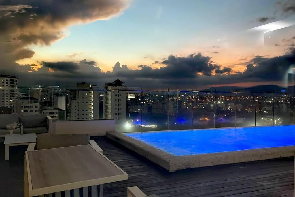 Suites Room Soha II 산티아고 데 로스 카바예로스 외부 사진