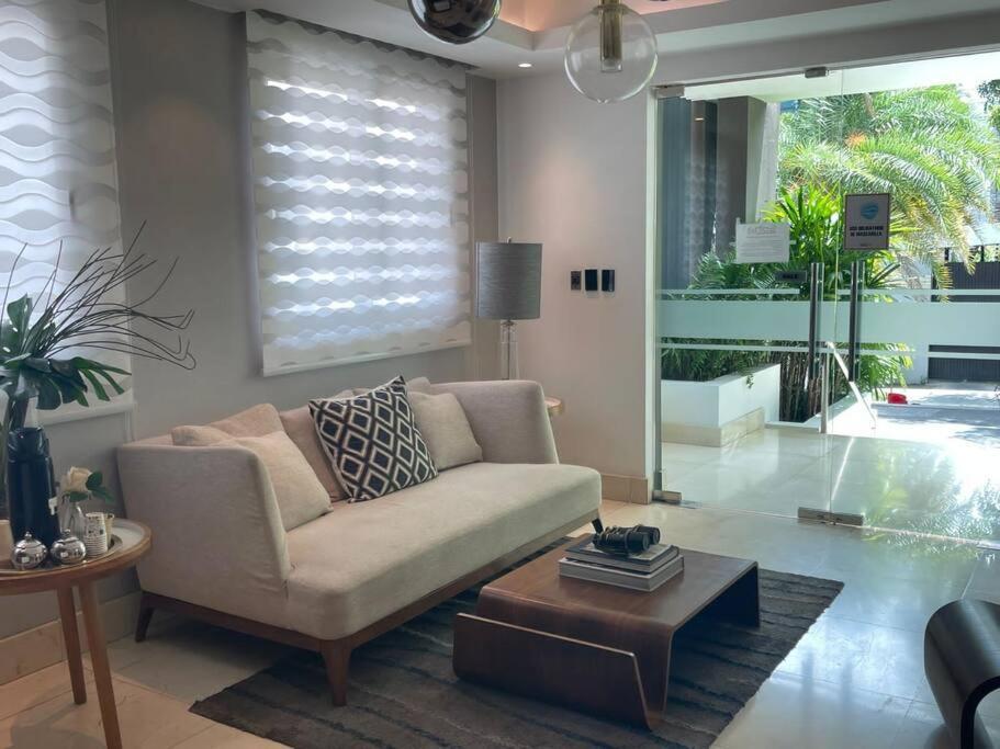 Suites Room Soha II 산티아고 데 로스 카바예로스 외부 사진